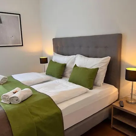 Traum In Zell Am Mit Badeplatz Апартаменты *